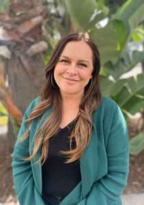 Meet our female therapists 19 Aly Allen Couples Therapist 768x1024 portrait b1e10cae83da77c352e5956c3a567812 610c7e92d9035